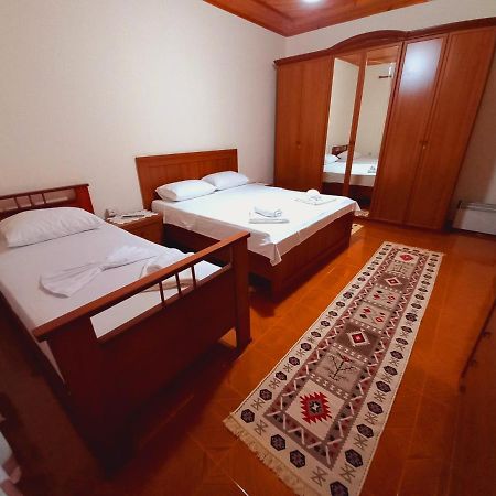 Sokolli Guest House Gjirokaster Exterior photo