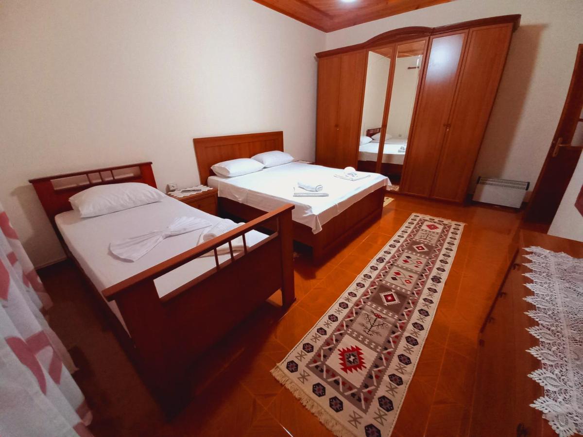 Sokolli Guest House Gjirokaster Exterior photo